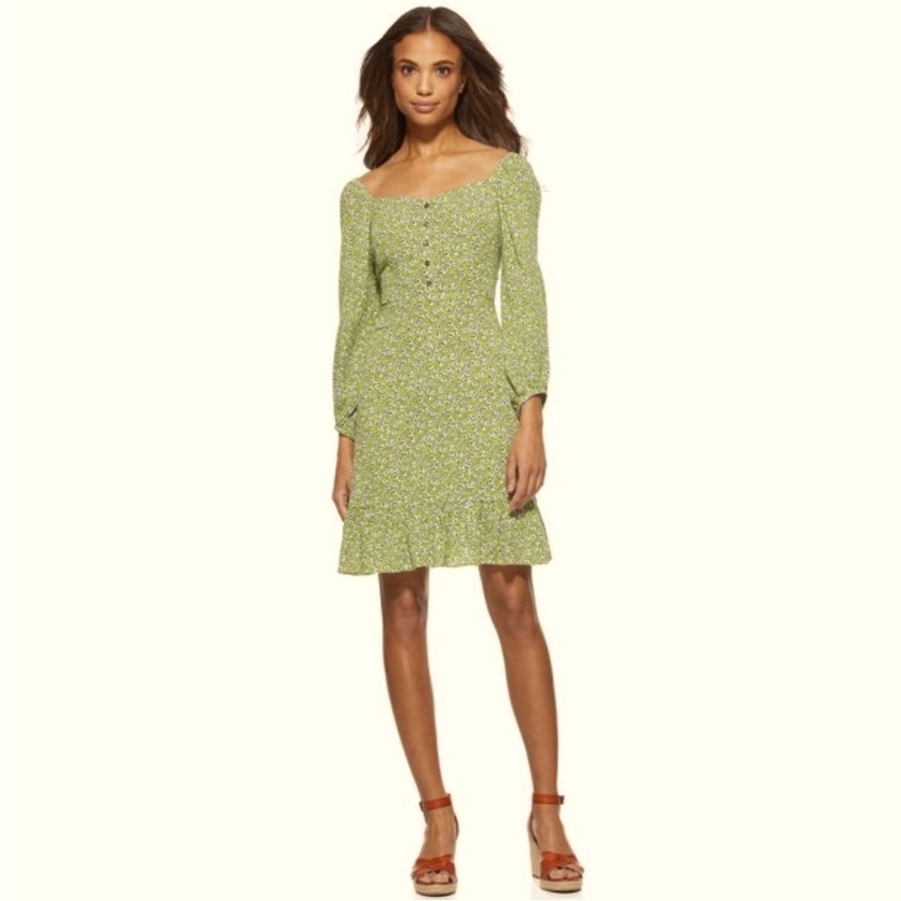 Square neck floral print dress.